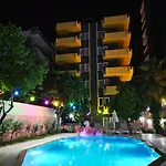 Hotel Gold Twins Boutique