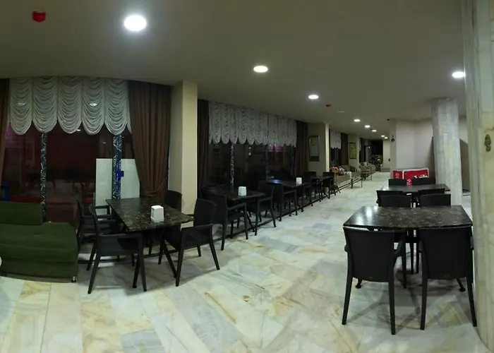 Gold Twins Boutique Готель 3*