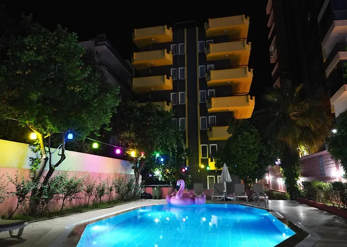 Gold Twins Boutique Аланія